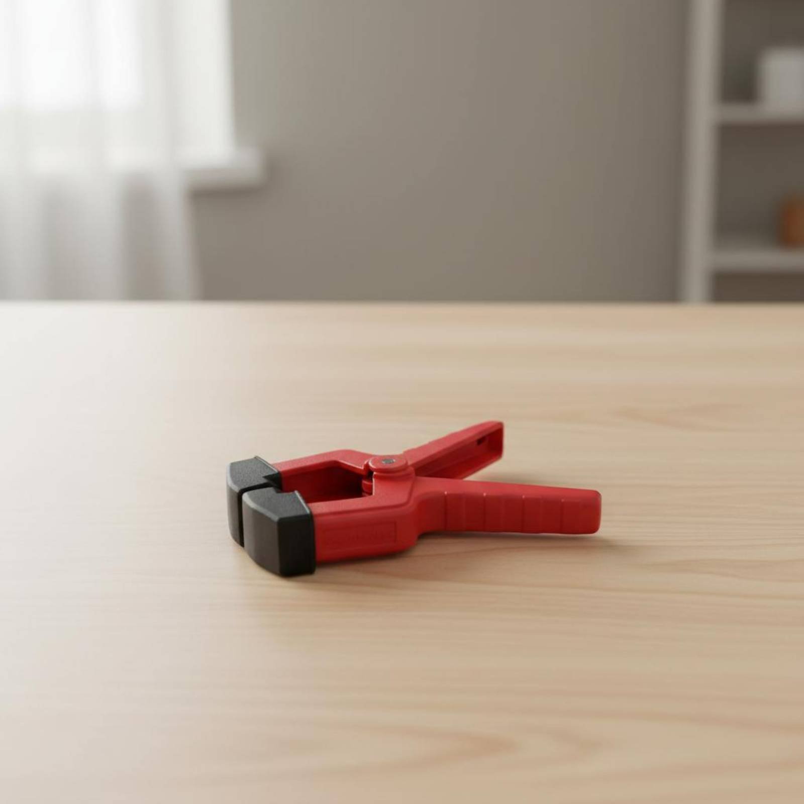Pince triangulaire rouge en pl - Woodworking Clamp avis et prix